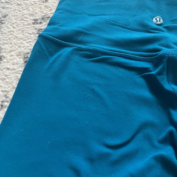 Lululemon align 25” Capri - Picture 7 of 7